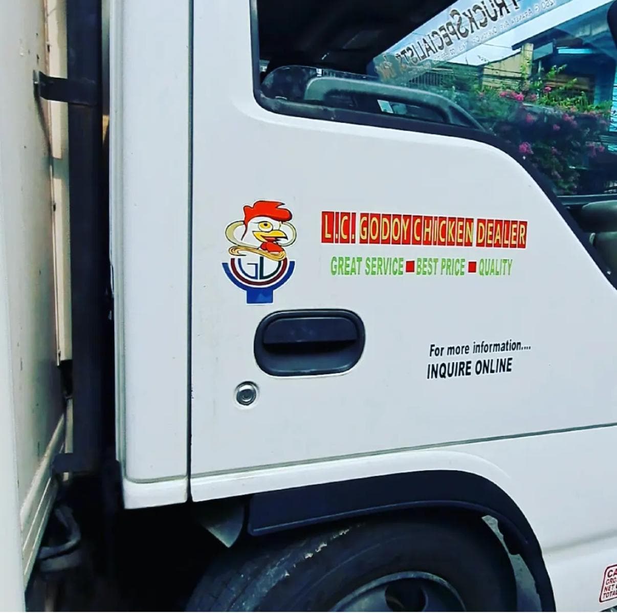 The LC Godoy refrigerated truck delivering across Metro Manila